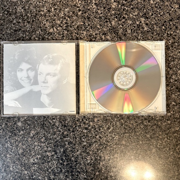 Carpenters Love Songs CD EUC - Picture 4 of 4